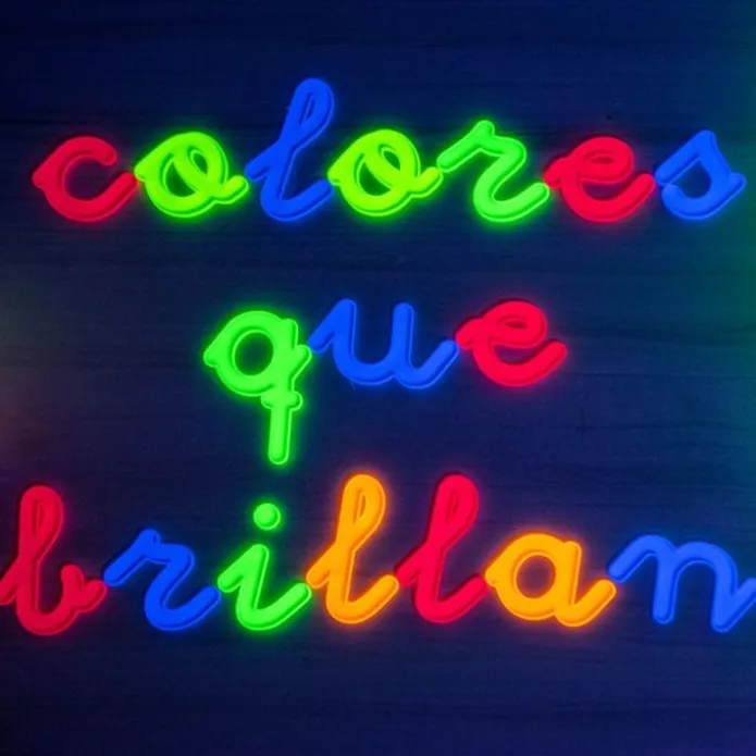 Alfabeto Montessori letras minúsculas enlazadas fluorescente (94) - Sumando Momentos