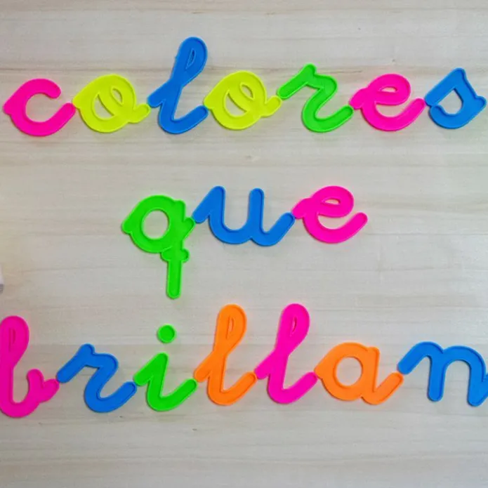 Alfabeto Montessori letras minúsculas enlazadas fluorescente (94) - Sumando Momentos