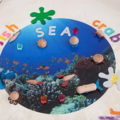 Alfombra para mesas de luz y bandejas sensoriales Mar 62,5 cm - TickiT