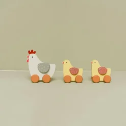 Arrastre de madera gallina y pollitos - Little Dutch