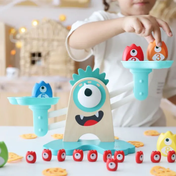 Balanza con pesos monstruo - Hape