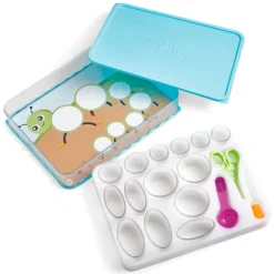 Bandeja sensorial con plantillas y herramientas - Hand2Mind