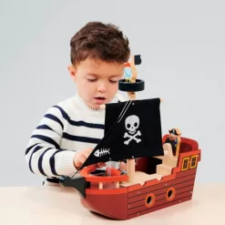 Barco pirata de madera - Mentari
