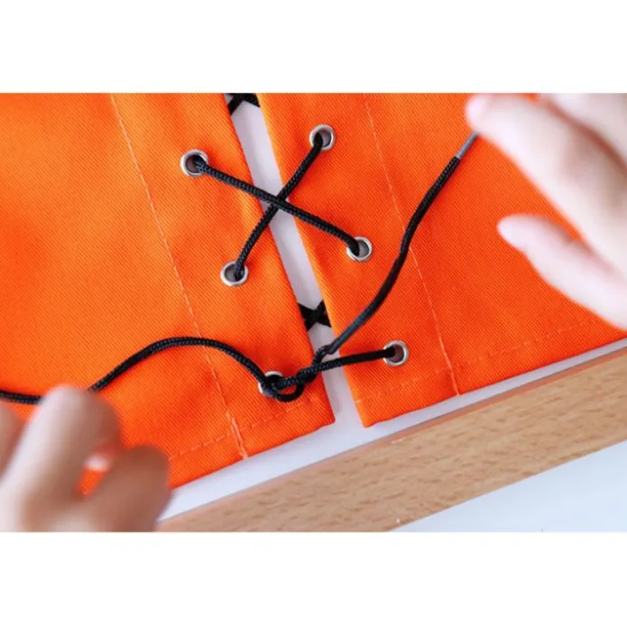 Bastidor de madera con cordones - Montessori
