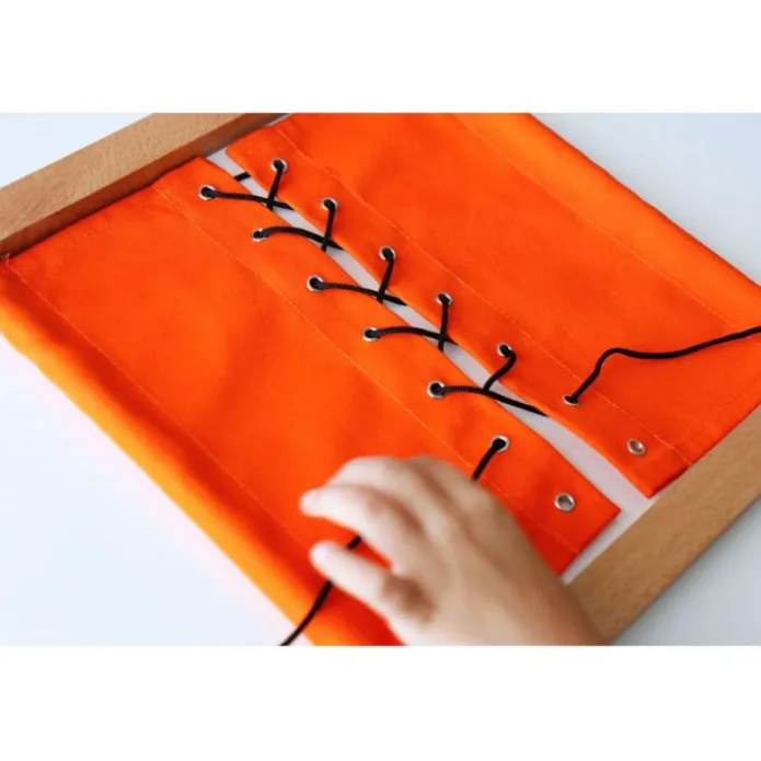 Bastidor de madera con cordones - Montessori