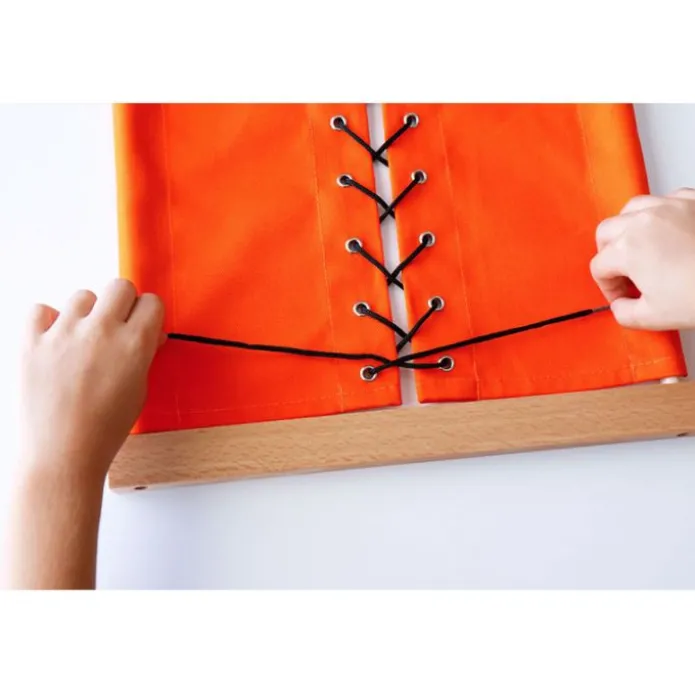 Bastidor de madera con cordones - Montessori