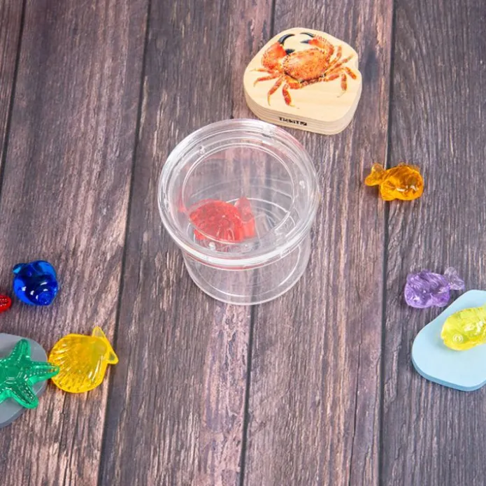 Bote con lupa de plástico para observar insectos - TickiT