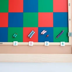 Caja con números para tableros de ajedrez - Montessori