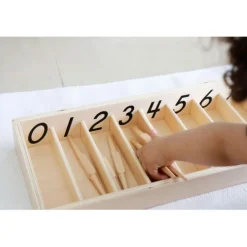 Caja de husos de madera - Montessori