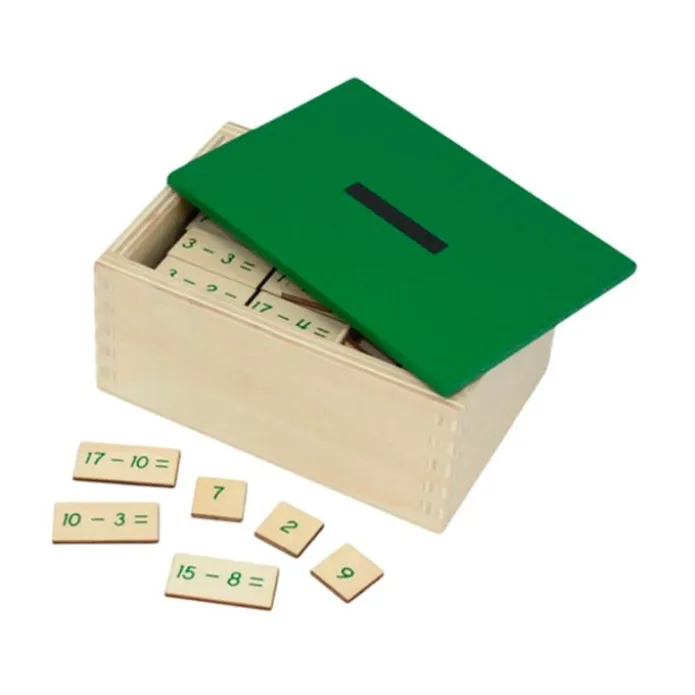 Caja de madera pequeña con operaciones para restar - Montessori