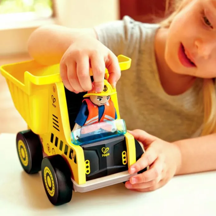 Camión volquete Hauler con muñeco y valla - Hape
