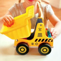 Camión volquete Hauler con muñeco y valla - Hape