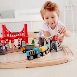 Circuito de madera con estación de ferrocarril - Hape
