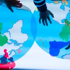 Continentes del mundo translúcidos Light & Learn - HenBea