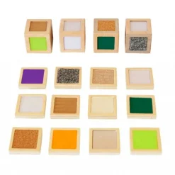 Cubos y piezas de madera táctiles para emparejar - Andreu Toys