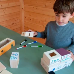 Edificios de madera con paredes de pizarra 18 piezas - Andreu Toys