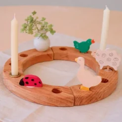Figura mariquita de madera para calendario anual y espiral de celebración - Grimm's