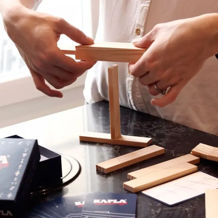 Juego Challenge 12 desafíos y 16 bloques de madera - KAPLA