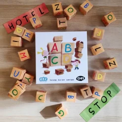 Juego de agilidad mental y lenguaje con cubos ABCD - GDM