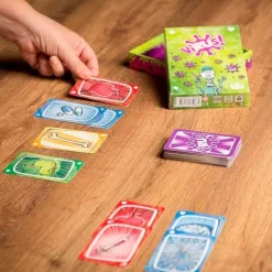 Juego de cartas de estrategia Virus! - Tranjis Games
