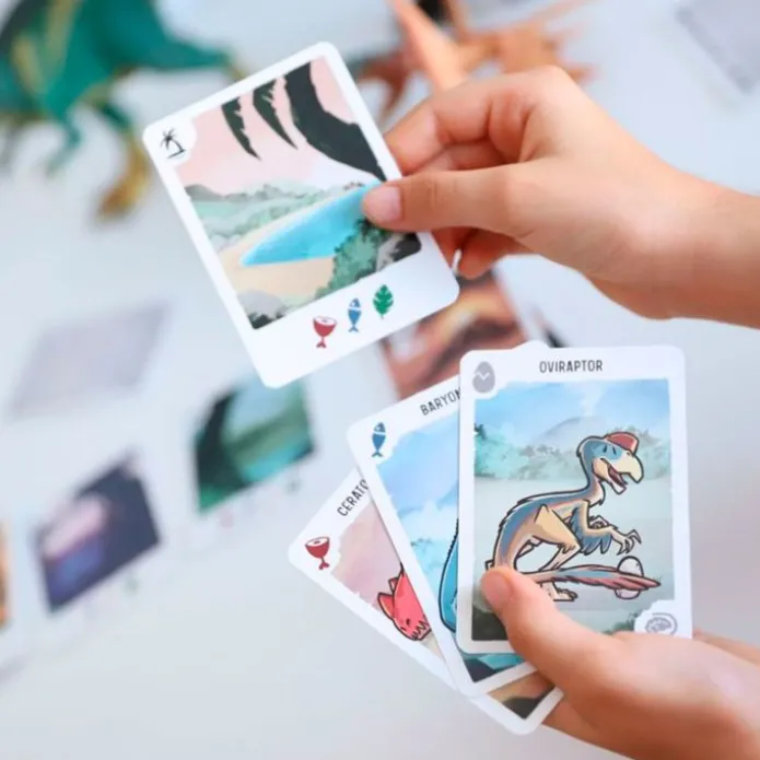 Juego de cartas ¡Extinción! - Gnomo Saurus