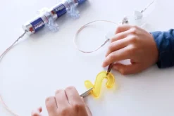 Kit de electricidad con conexiones magnéticas - Commotion Distribution