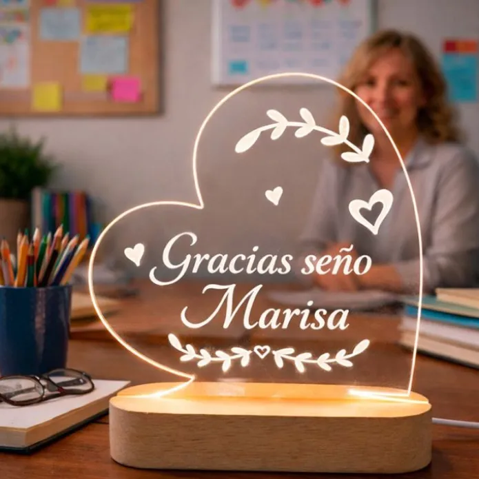 Lámpara personalizada corazón nombres o texto - Metacrilato y madera