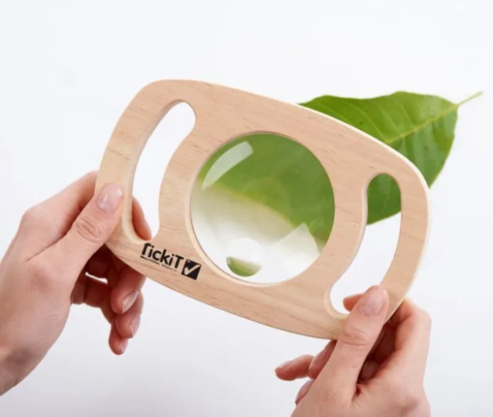 Lupa de madera con mangos 18 cm - TickiT