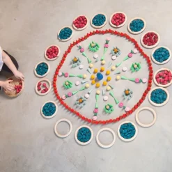 Mandala monedas con 36 monedas pequeñas de madera colores azules - Grapat