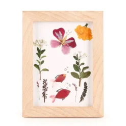 Marco de madera para flores prensadas - Huckleberry Kikkerland