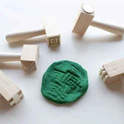 Martillos de madera con patrones para plastilina y arena (5) - Deukaliptus