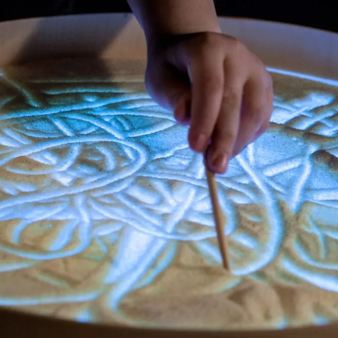 Mesa de luz de LEDS de colores con bordes 47 cm - JonEly