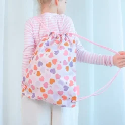 Mochila saco con cuerdas Corazones - A Little Lovely Company