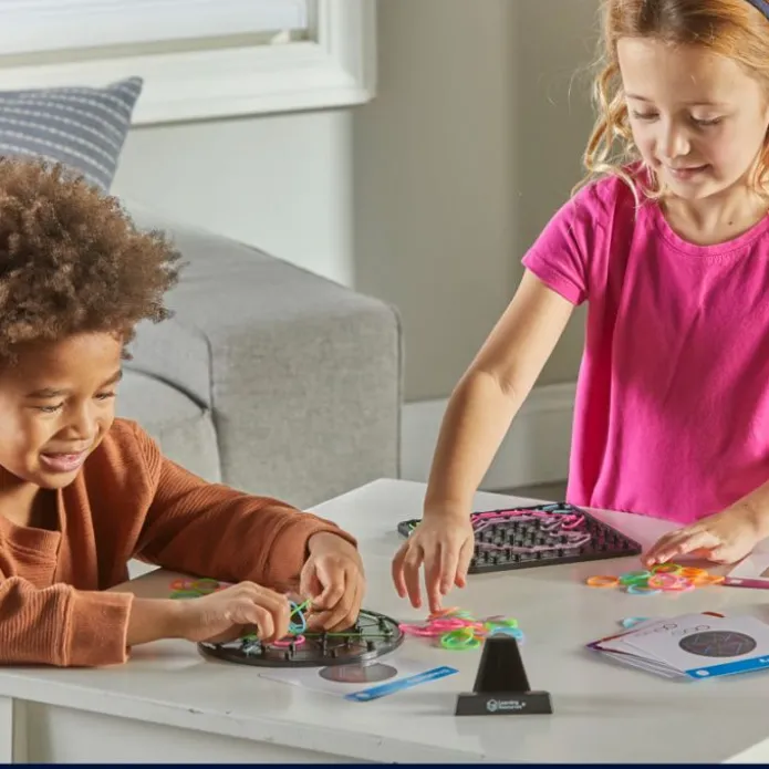 Paneles sensoriales con gomas elásticas fosforescentes (3) - Learning Resources