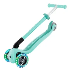 Patinete plegable Primo Foldable verde menta con luces - Globber