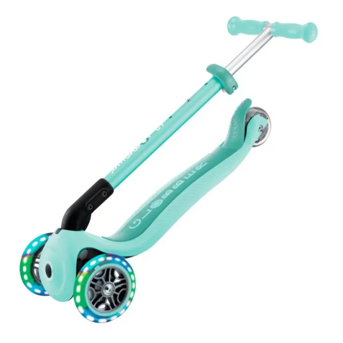 Patinete plegable Primo Foldable verde menta con luces - Globber
