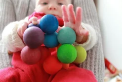 Pulsera de bolas de madera de colores pastel - Grimm's
