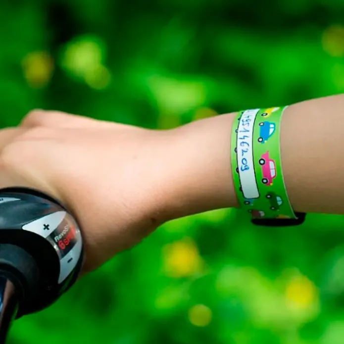 Pulsera identificativa Infoband corazones - BTBOX