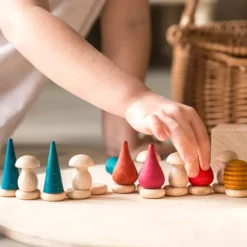 Set de muñecos Nins® Tomten y formas de madera - Grapat