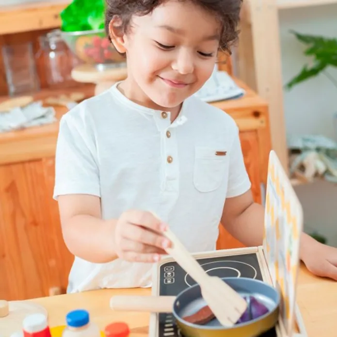 Set de utensilios de cocina de madera y metal - PlanToys