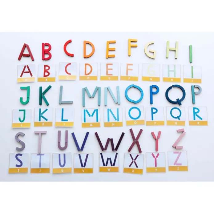Set 77 piezas letras abecedario de madera magnéticas - Grimm's