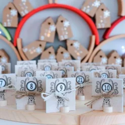 Soportes de madera para calendario anual circular (10) - Grimm's