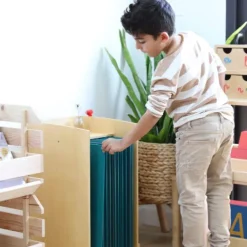 Stand de madera para pizarras - Montessori