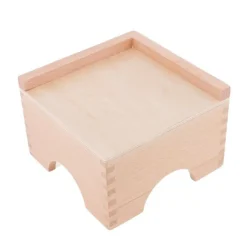 Stand de madera para torre rosa - Montessori