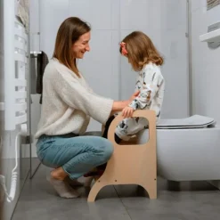 Taburete de aprendizaje de madera con altura ajustable MIIMO - Ette Tete
