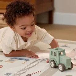 Tractor y muñeco de madera - Little Dutch