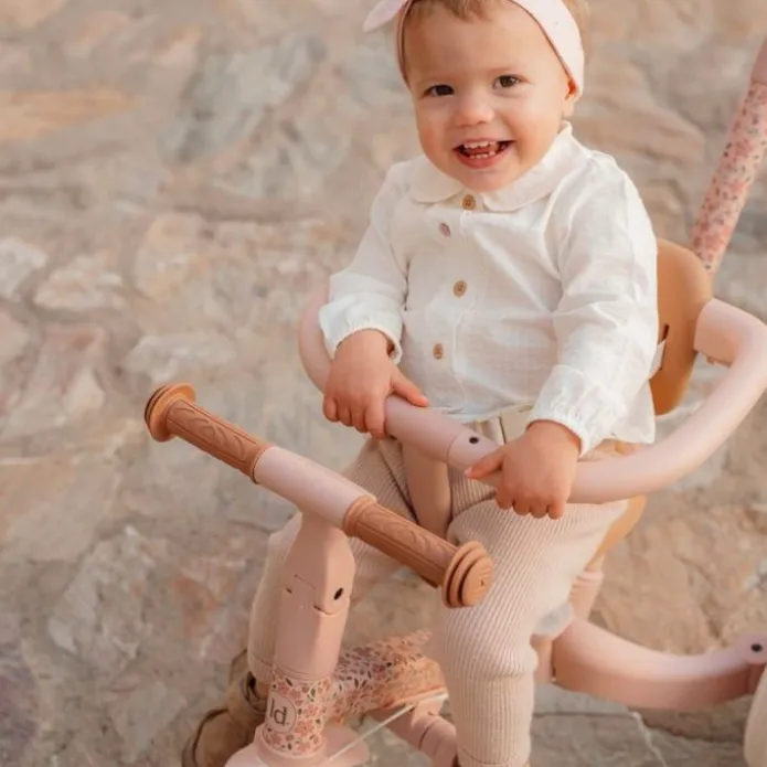 Triciclo con barra convertible en bicicleta 4 en 1 rosa - Little Dutch
