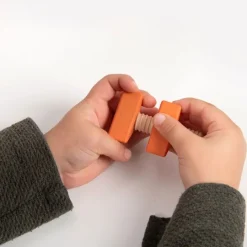 Tuercas y tornillos de madera para atornillar arcoíris (21) - TickiT